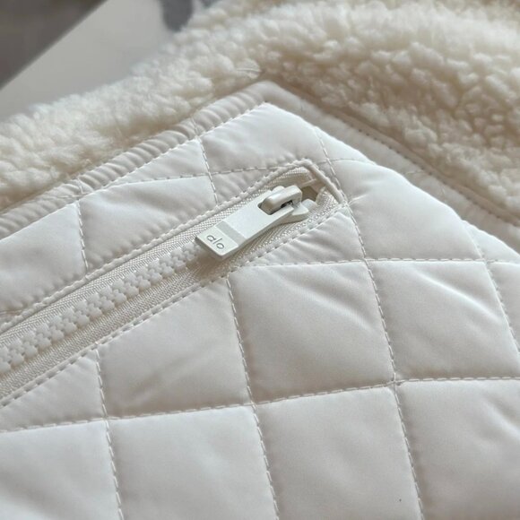 Alo Yoga Women's White Jacket - Picture 4 of 6